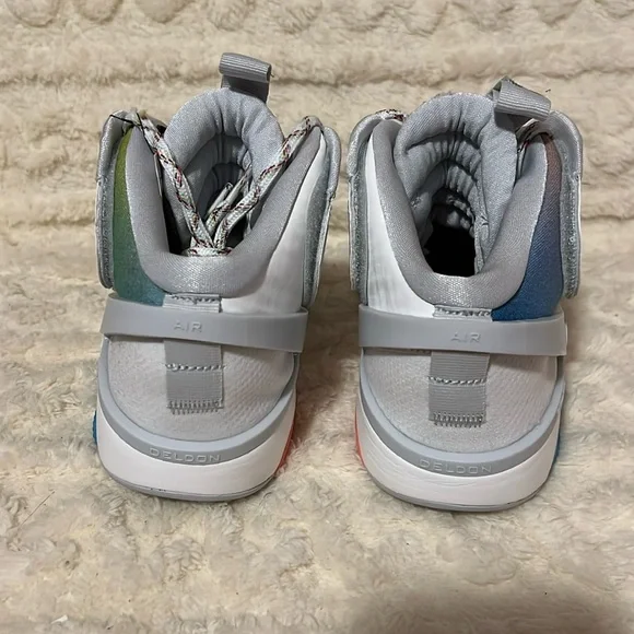 AUTHENTIC Nike Air Deldon Multicolor Basketball Shoes Size 9.5 BE TRUE - Picture 10 of 17